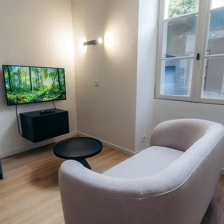 Le Clocher Du Château Apartamento *